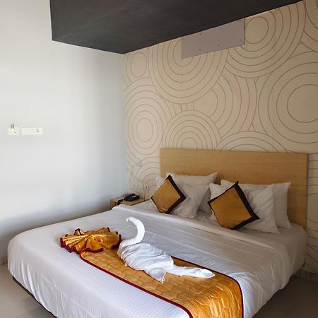 Отель Skyry Residency Tidel Park Коимбатур Экстерьер фото
