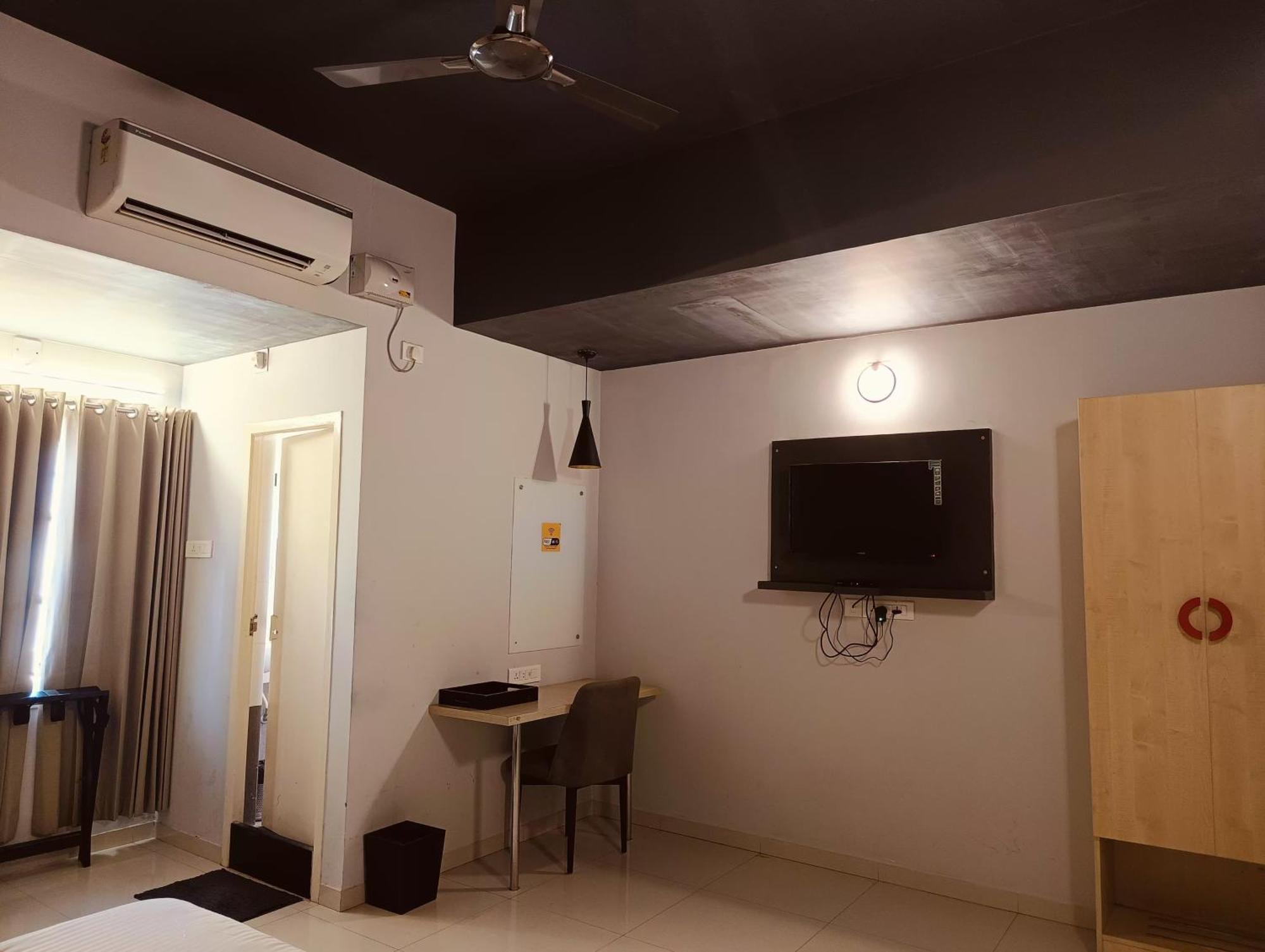 Отель Skyry Residency Tidel Park Коимбатур Экстерьер фото